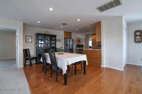28 W Hudson Drive Little Egg Harbor NJ 08087