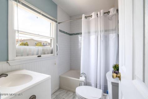 28 W Hudson Drive Little Egg Harbor NJ 08087