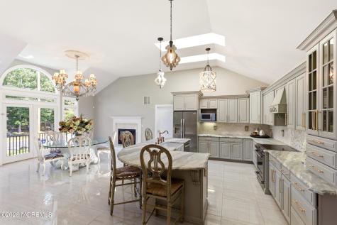 1787 Kathleen Court Toms River NJ 08755