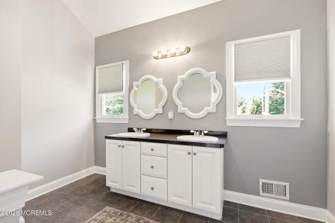 1787 Kathleen Court Toms River NJ 08755