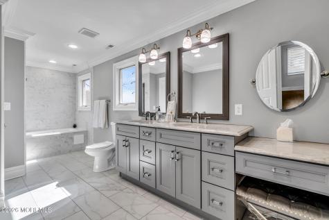 12 Meadowview Drive Colts Neck NJ 07722