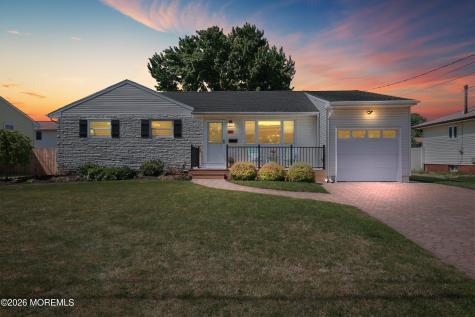 29 Surrey Drive Hamilton Square NJ 08690