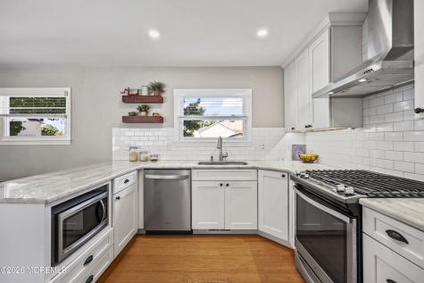 29 Surrey Drive Hamilton Square NJ 08690