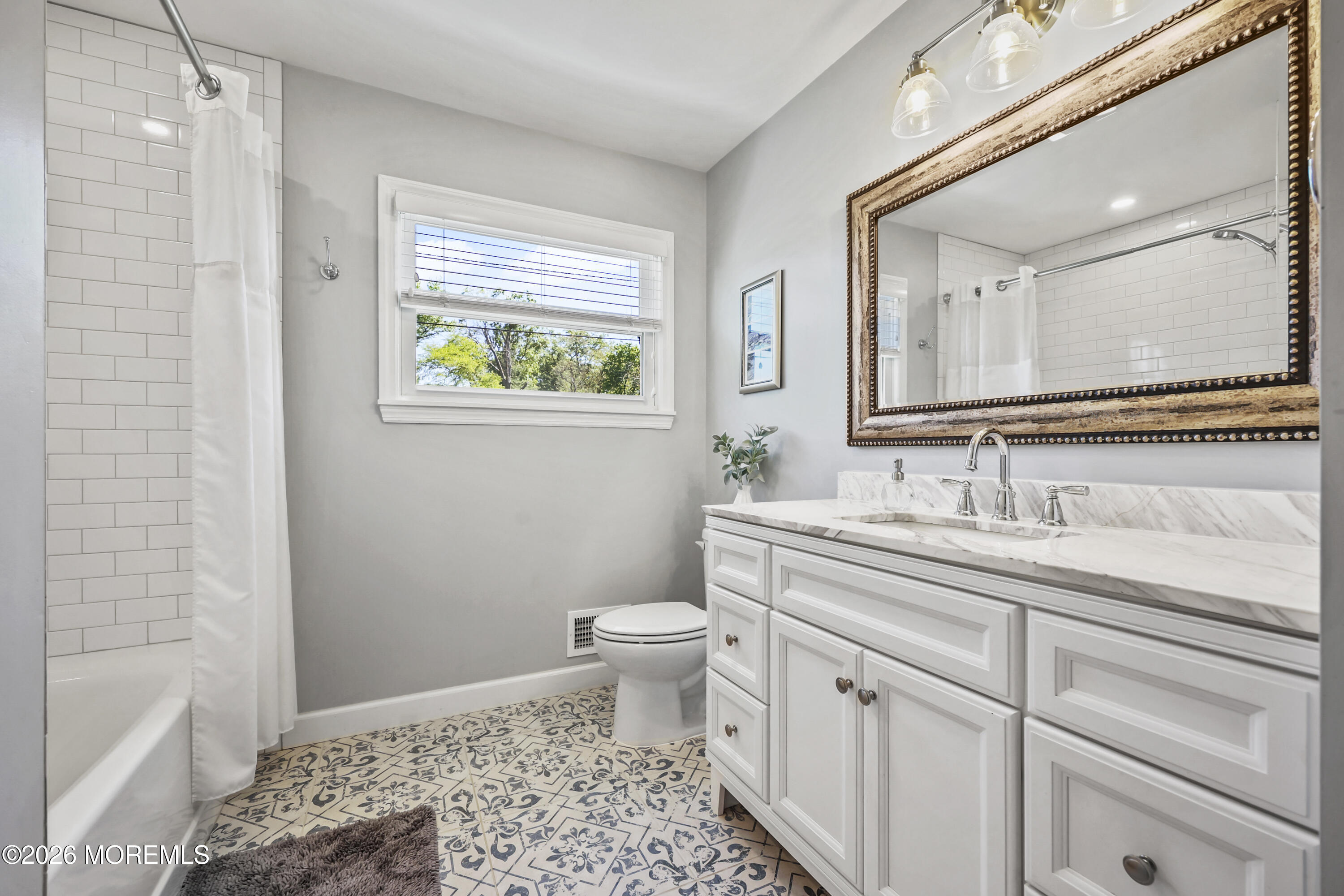 29 Surrey Drive Hamilton Square NJ 08690