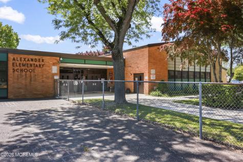 29 Surrey Drive Hamilton Square NJ 08690