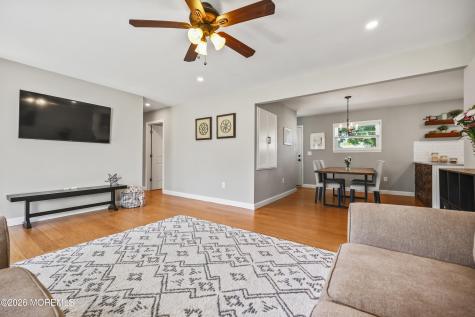 29 Surrey Drive Hamilton Square NJ 08690
