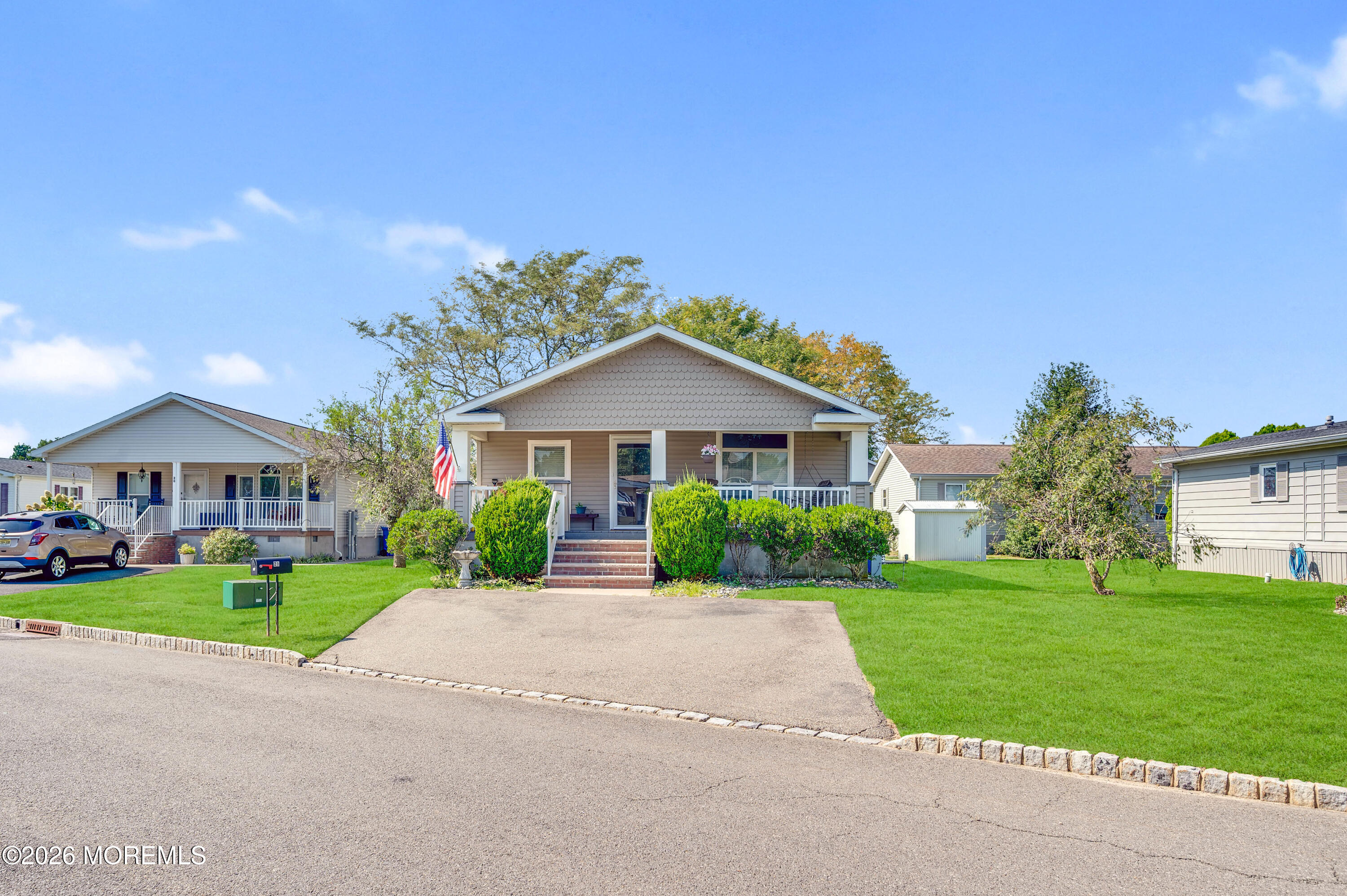 21 Sheryl Court Spotswood NJ 08884
