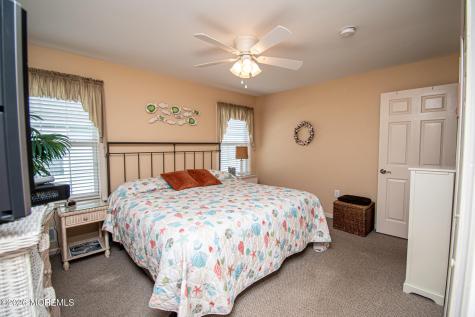 2382 Mount Hood Lane Toms River NJ 08753