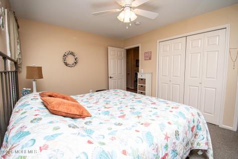 2382 Mount Hood Lane Toms River NJ 08753