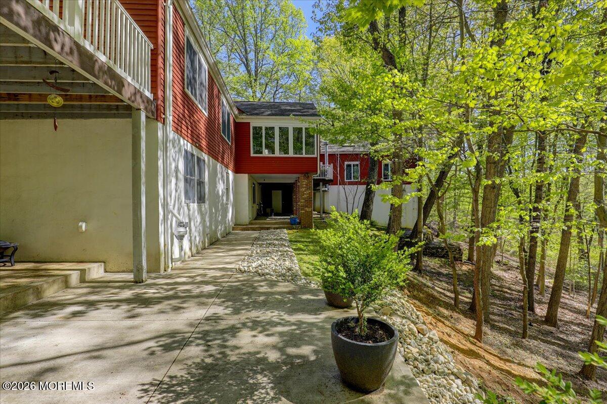 6 Twin Brooks Court Holmdel NJ 07733