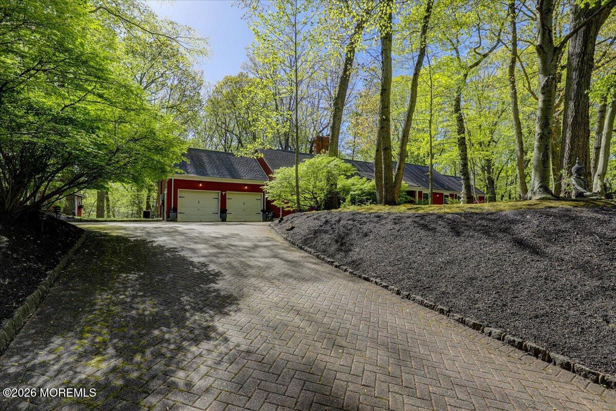 6 Twin Brooks Court Holmdel NJ 07733