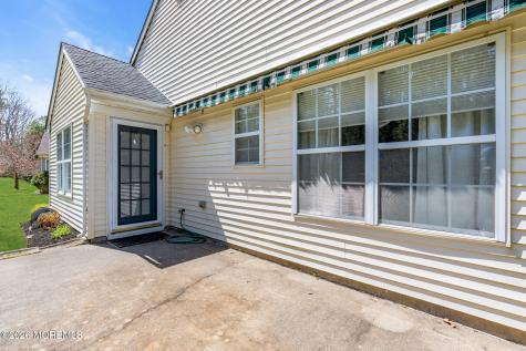 2621 Meadow Lake Drive Toms River NJ 08755