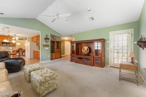 128 Skyline Drive Lakewood NJ 08701