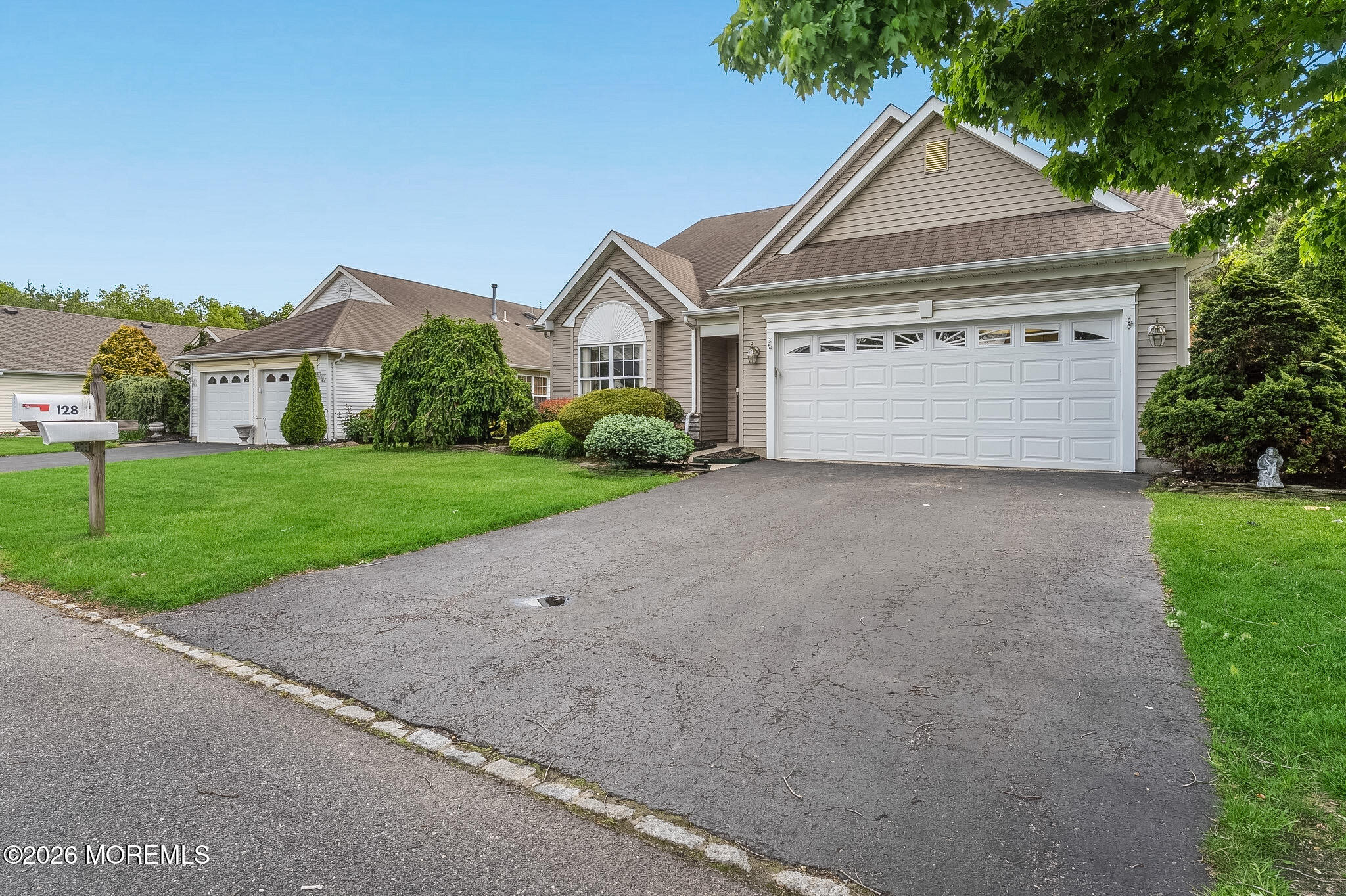 128 Skyline Drive Lakewood NJ 08701