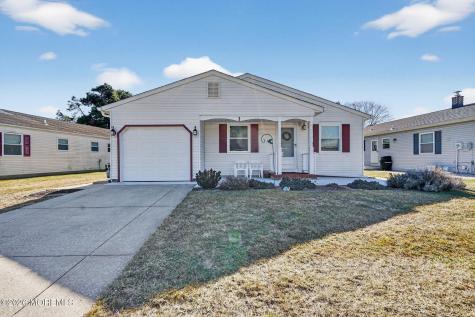 3 Wojtyla Court Toms River NJ 08757