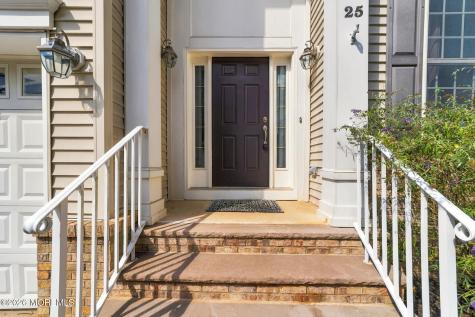 25 Brittany Court Atlantic Highlands NJ 07716