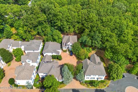 25 Brittany Court Atlantic Highlands NJ 07716