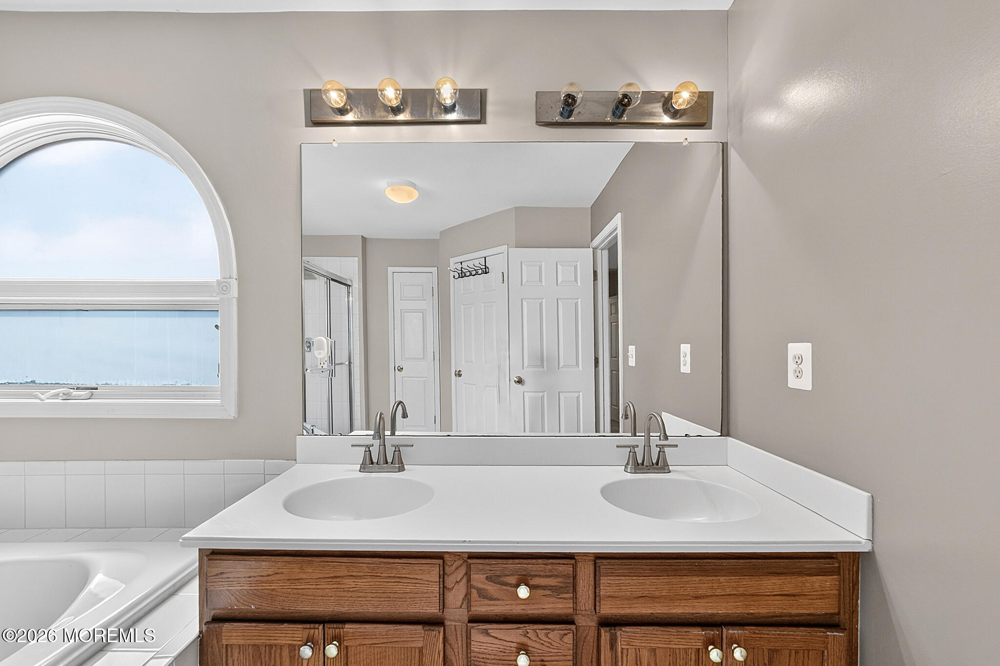 25 Brittany Court Atlantic Highlands NJ 07716