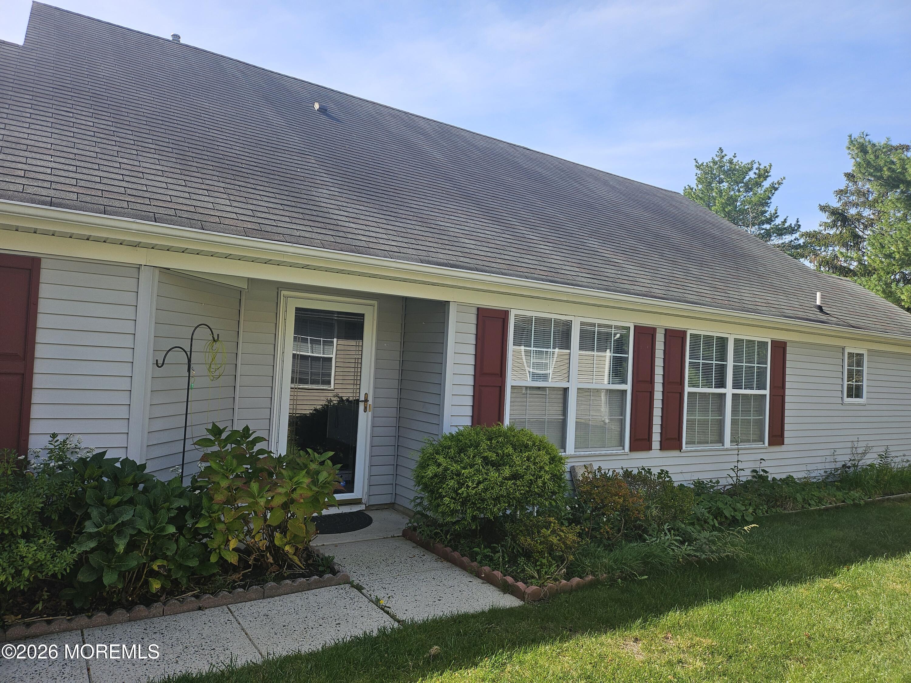 6 Rosewood Drive Lakewood NJ 08701