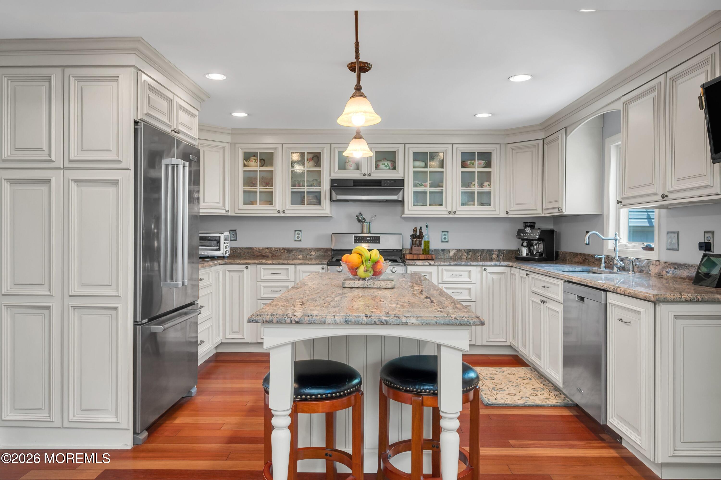 8 W Lake Road Red Bank NJ 07701