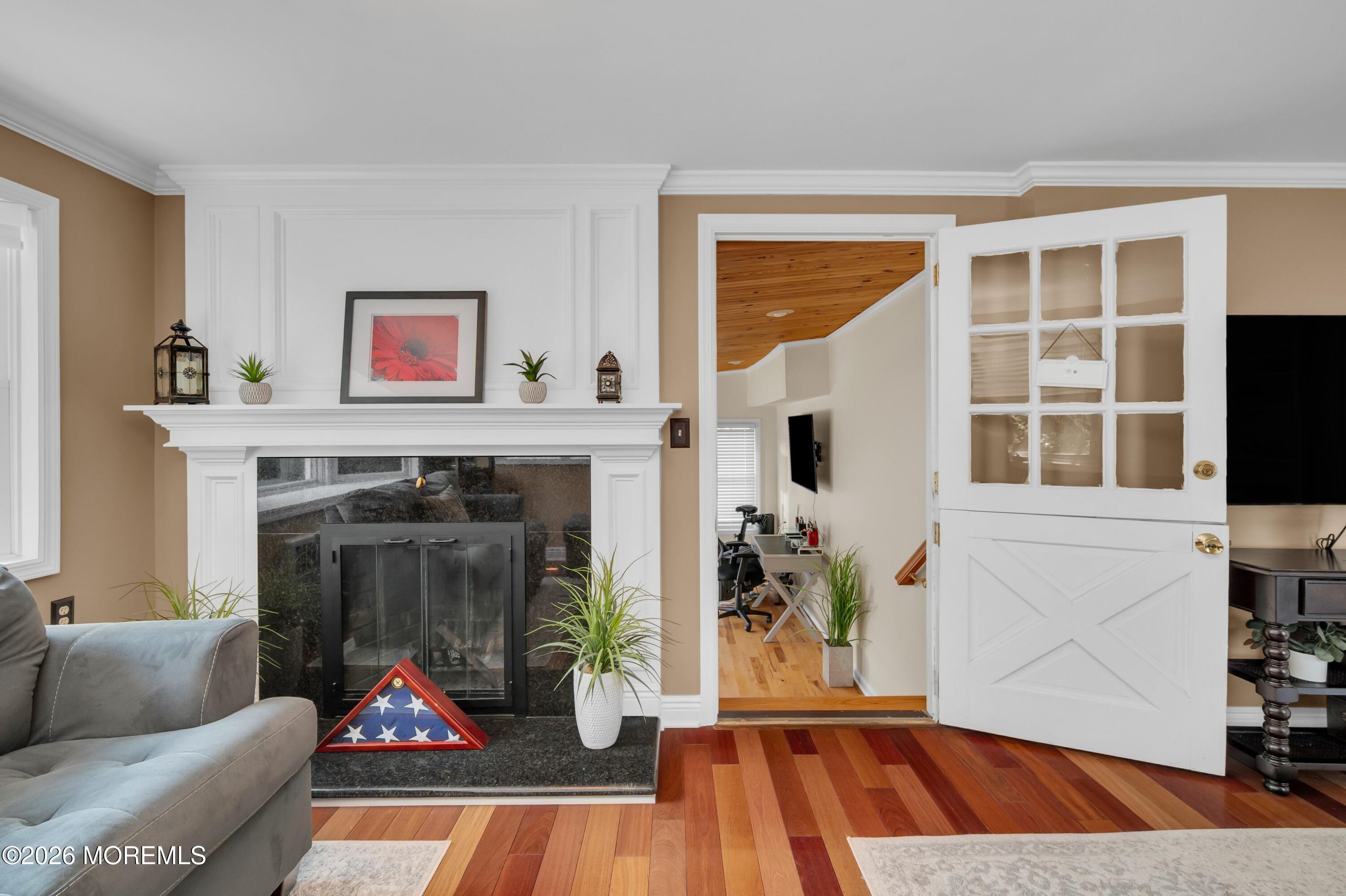 8 W Lake Road Red Bank NJ 07701