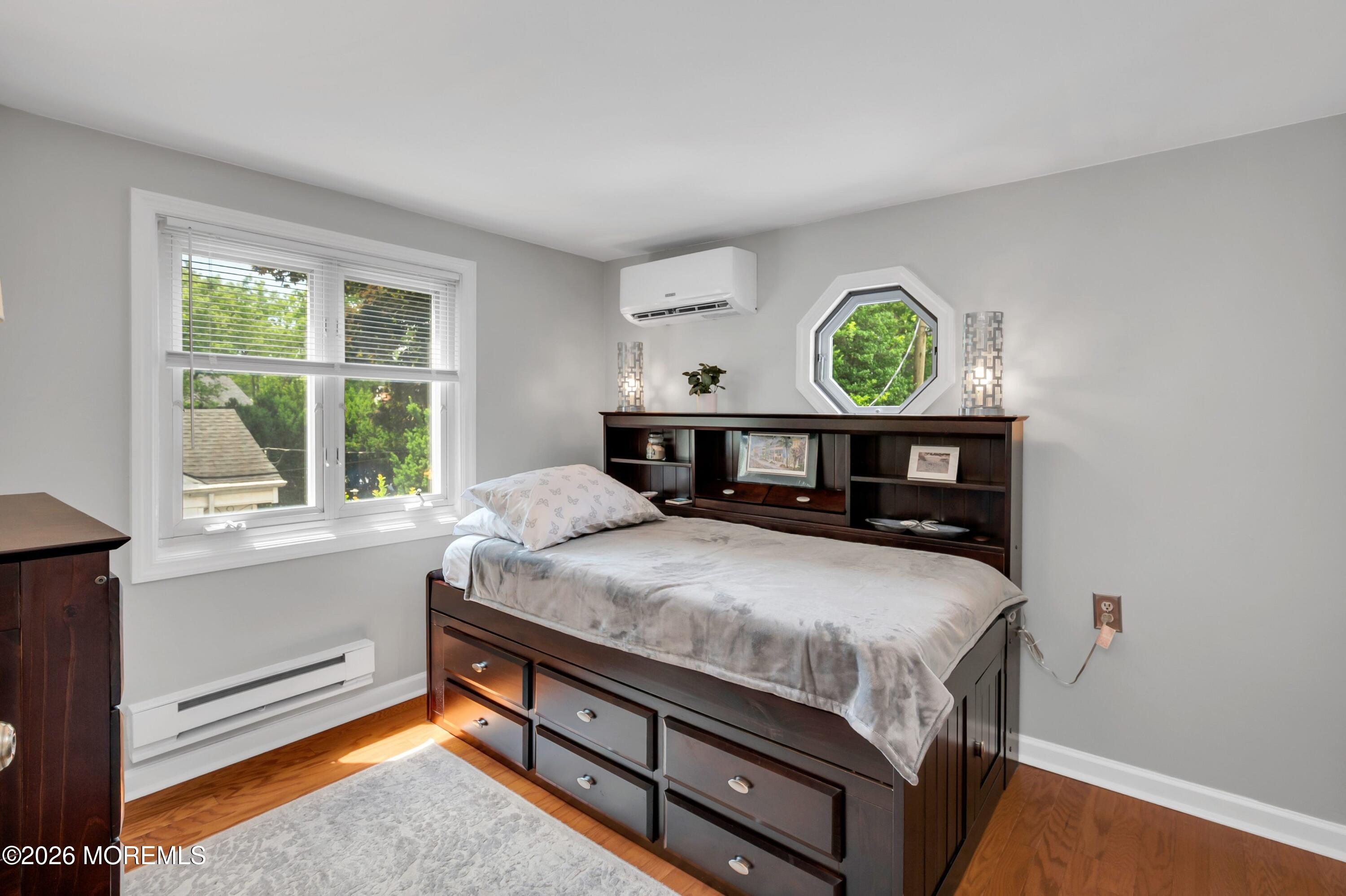 8 W Lake Road Red Bank NJ 07701