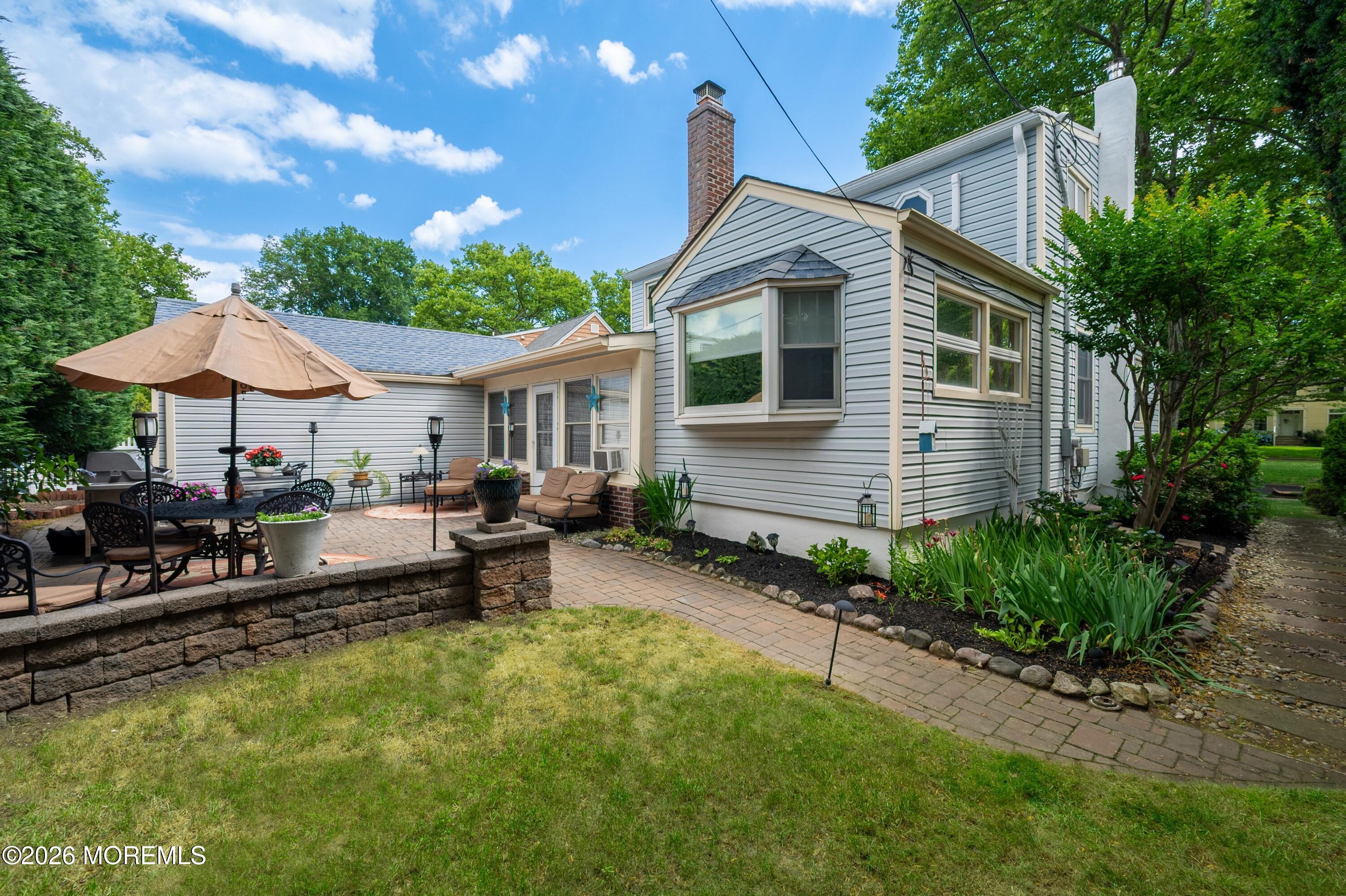 8 W Lake Road Red Bank NJ 07701