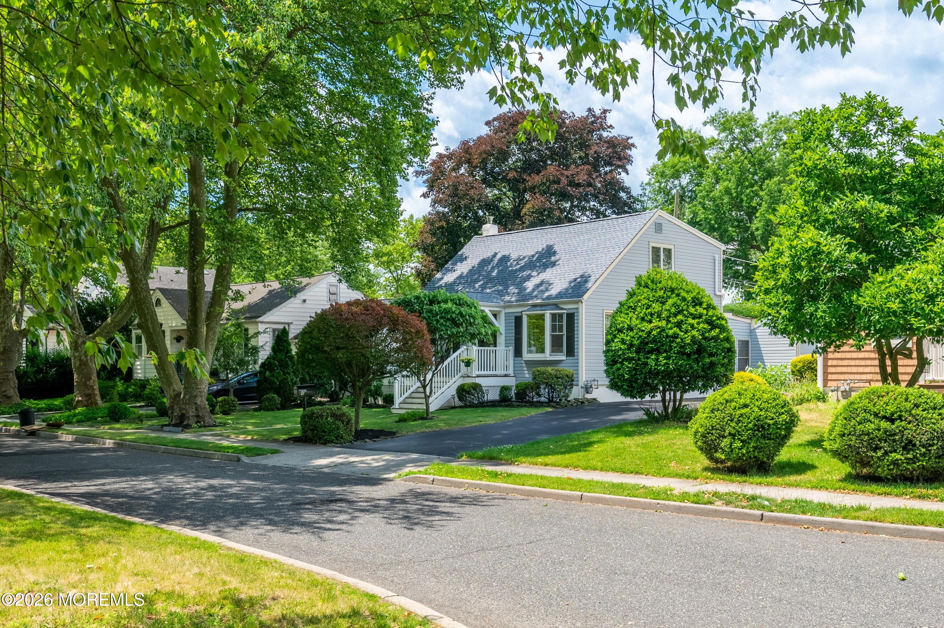 8 W Lake Road Red Bank NJ 07701