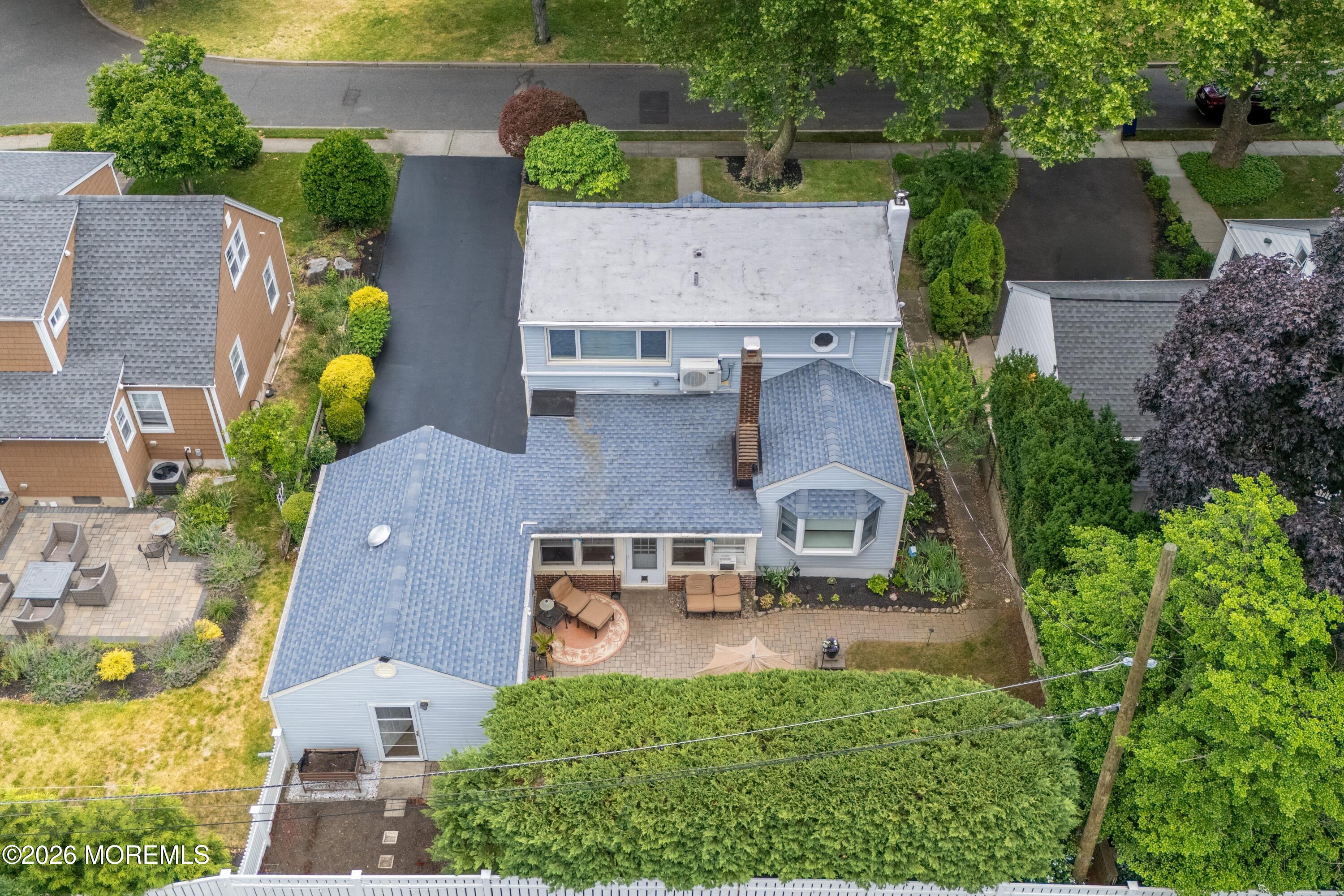 8 W Lake Road Red Bank NJ 07701