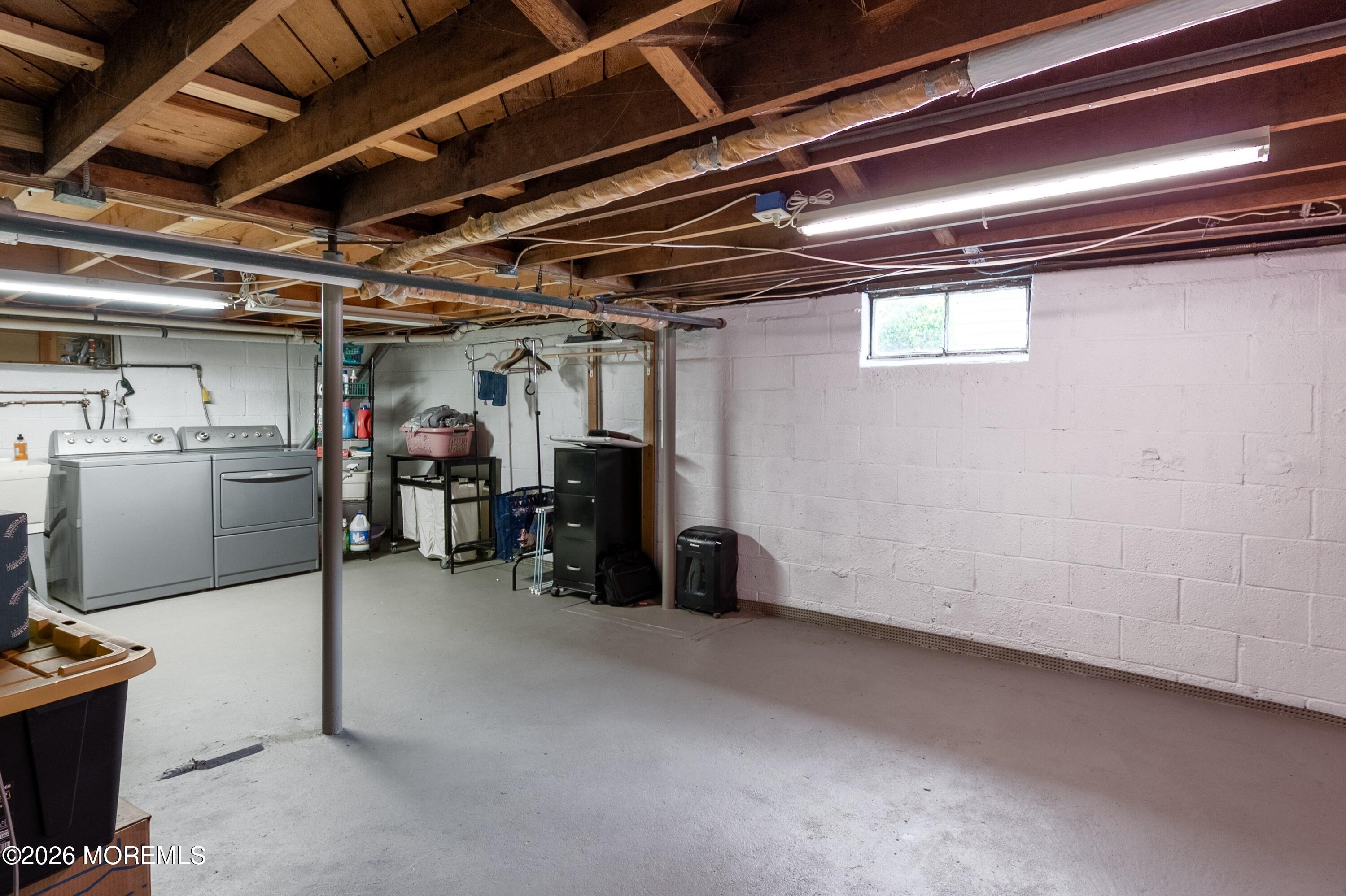 8 W Lake Road Red Bank NJ 07701