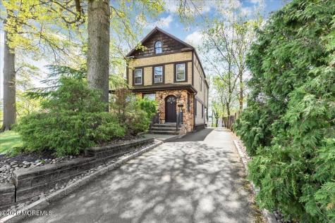 225 Freeman Street Woodbridge NJ 07095