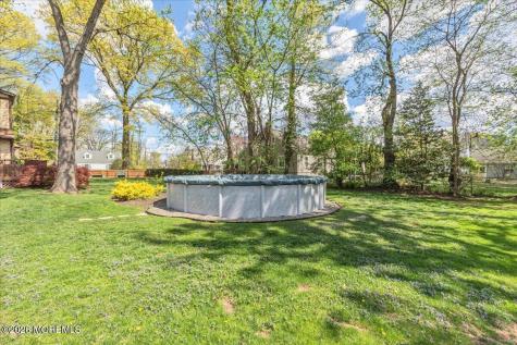 225 Freeman Street Woodbridge NJ 07095