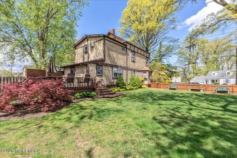 225 Freeman Street Woodbridge NJ 07095