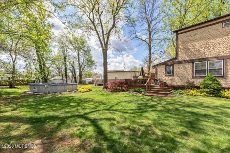 225 Freeman Street Woodbridge NJ 07095