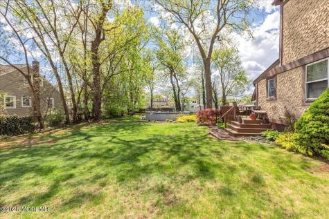 225 Freeman Street Woodbridge NJ 07095