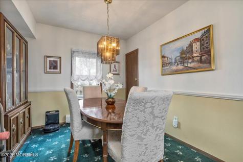 225 Freeman Street Woodbridge NJ 07095