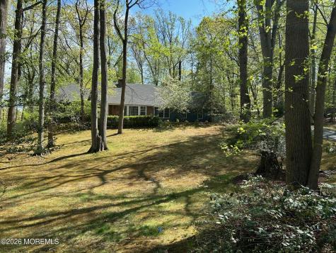25 Dellwood Court Middletown NJ 07748