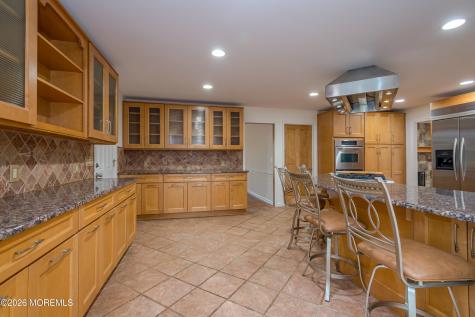 25 Dellwood Court Middletown NJ 07748