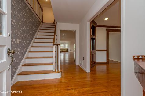 25 Dellwood Court Middletown NJ 07748