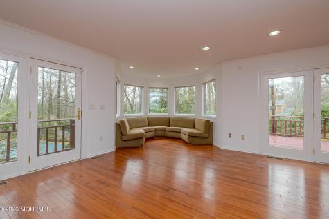 25 Dellwood Court Middletown NJ 07748