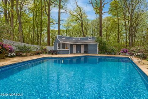 25 Dellwood Court Middletown NJ 07748
