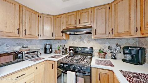 31 Briarwood Avenue Keansburg NJ 07734