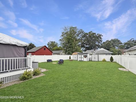 31 Briarwood Avenue Keansburg NJ 07734