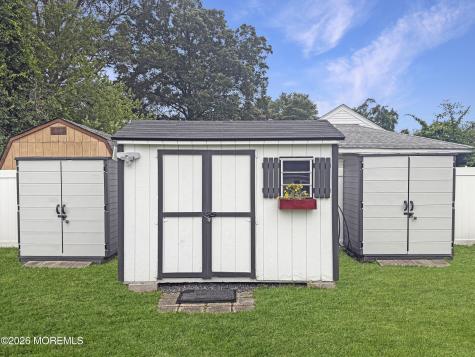 31 Briarwood Avenue Keansburg NJ 07734