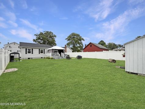 31 Briarwood Avenue Keansburg NJ 07734
