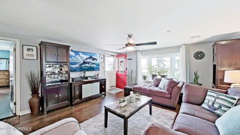 31 Briarwood Avenue Keansburg NJ 07734
