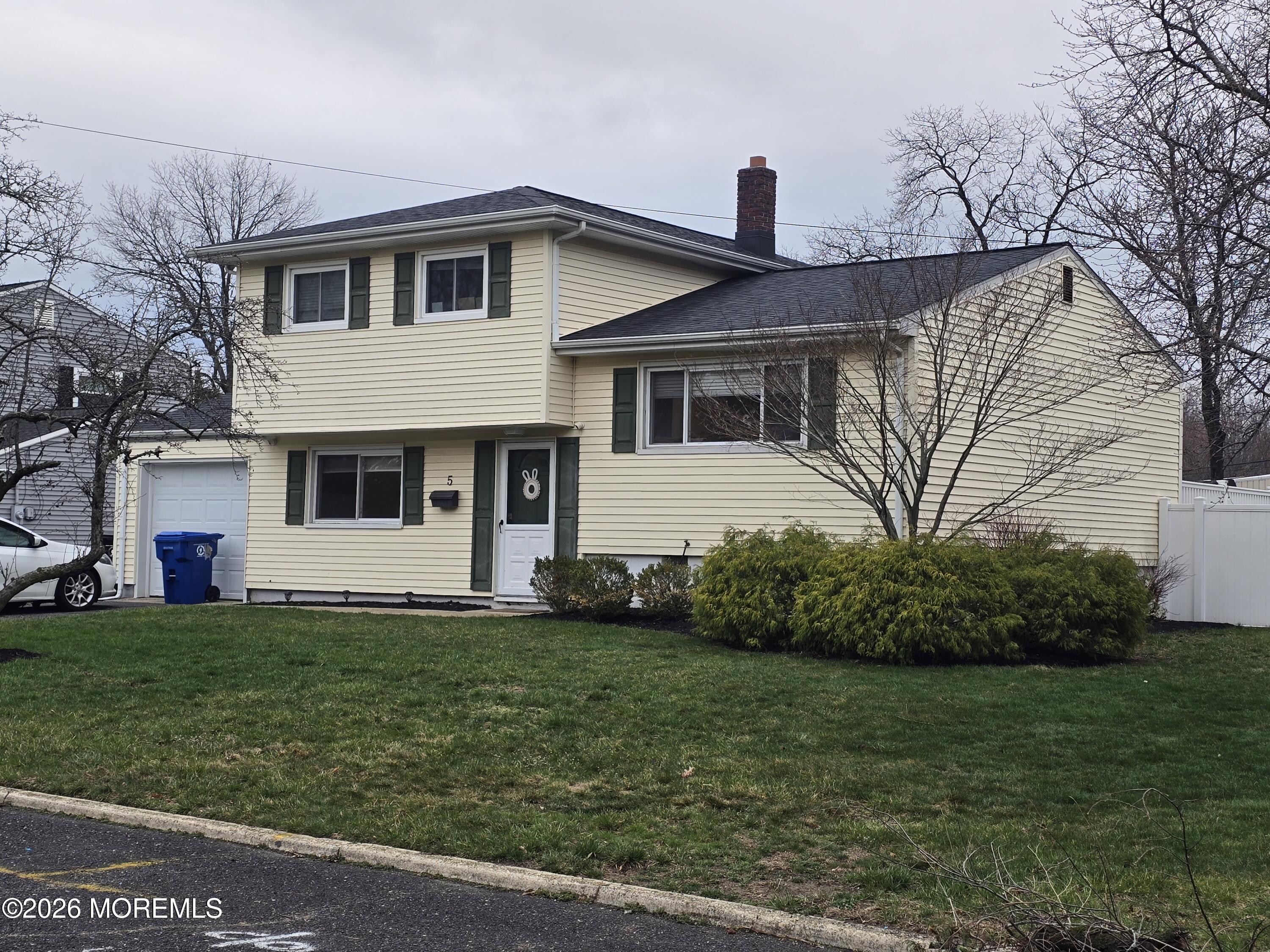 5 Stratton Place Middletown NJ 07748