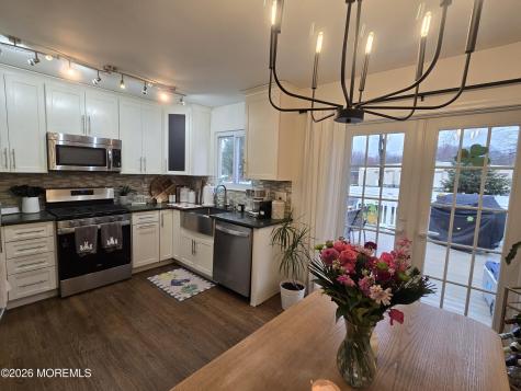 5 Stratton Place Middletown NJ 07748