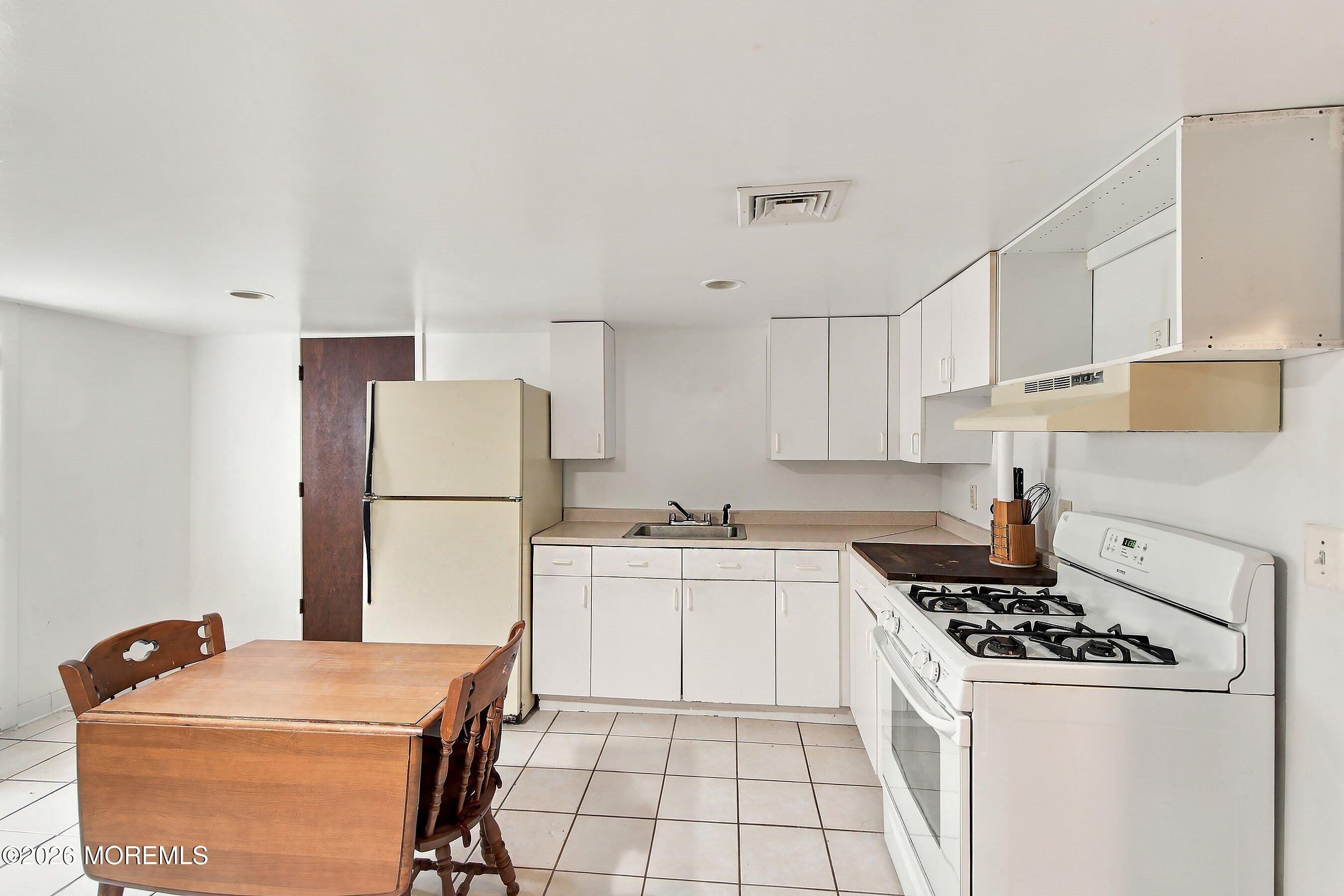 1126 17th Avenue West Belmar NJ 07719