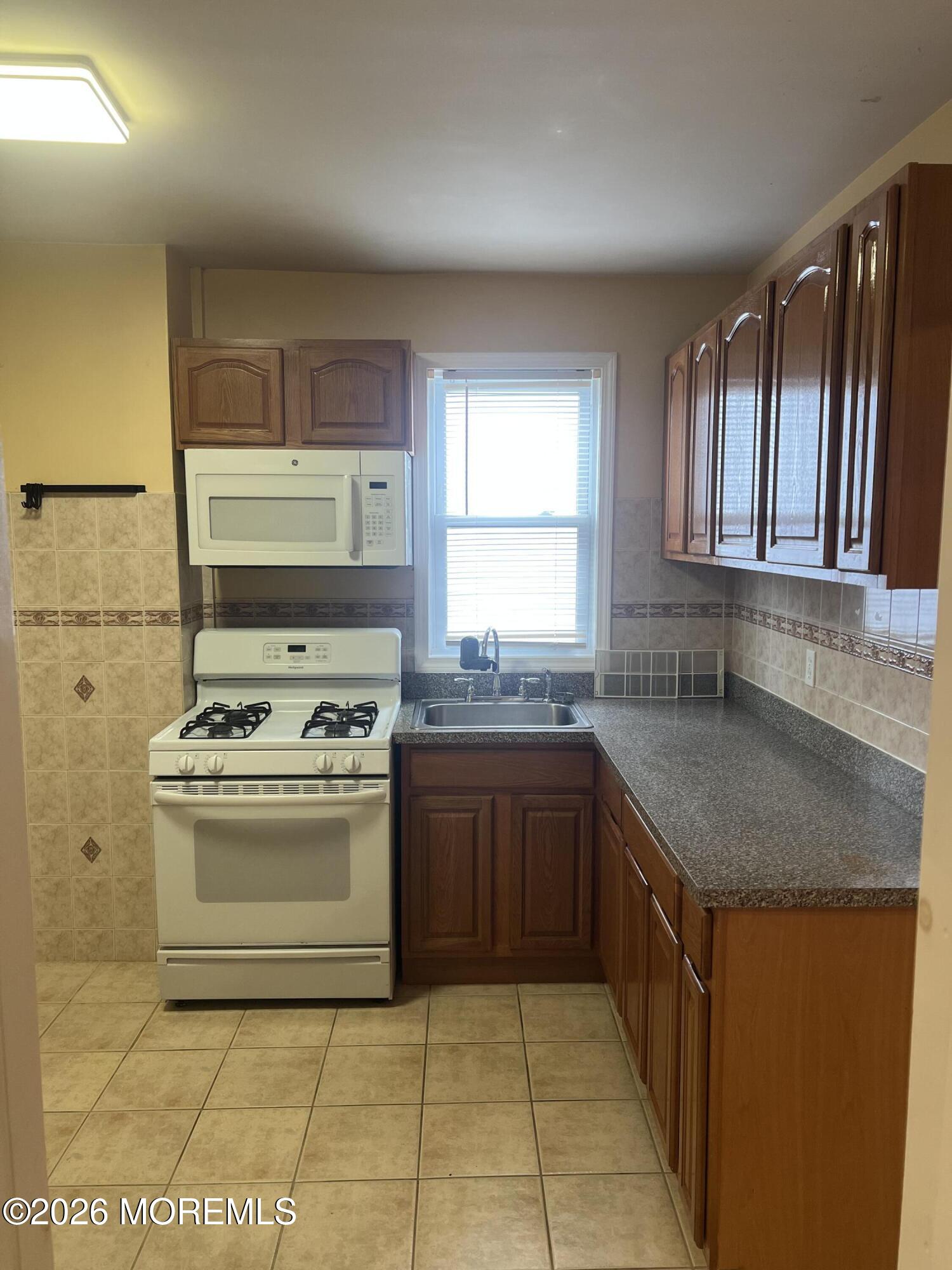44 High Street New Brunswick NJ 08901